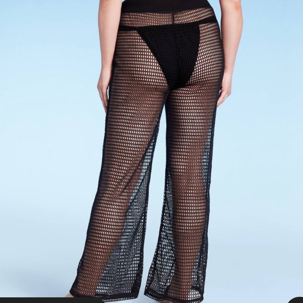 Crocheted cover up pants - Picture 2 of 8